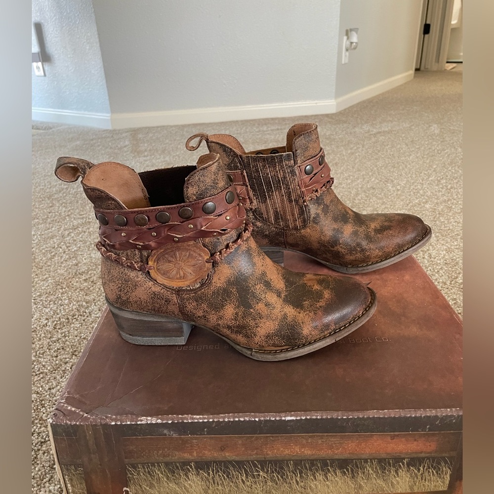 Circle G booties brand new - Picture 2 of 8